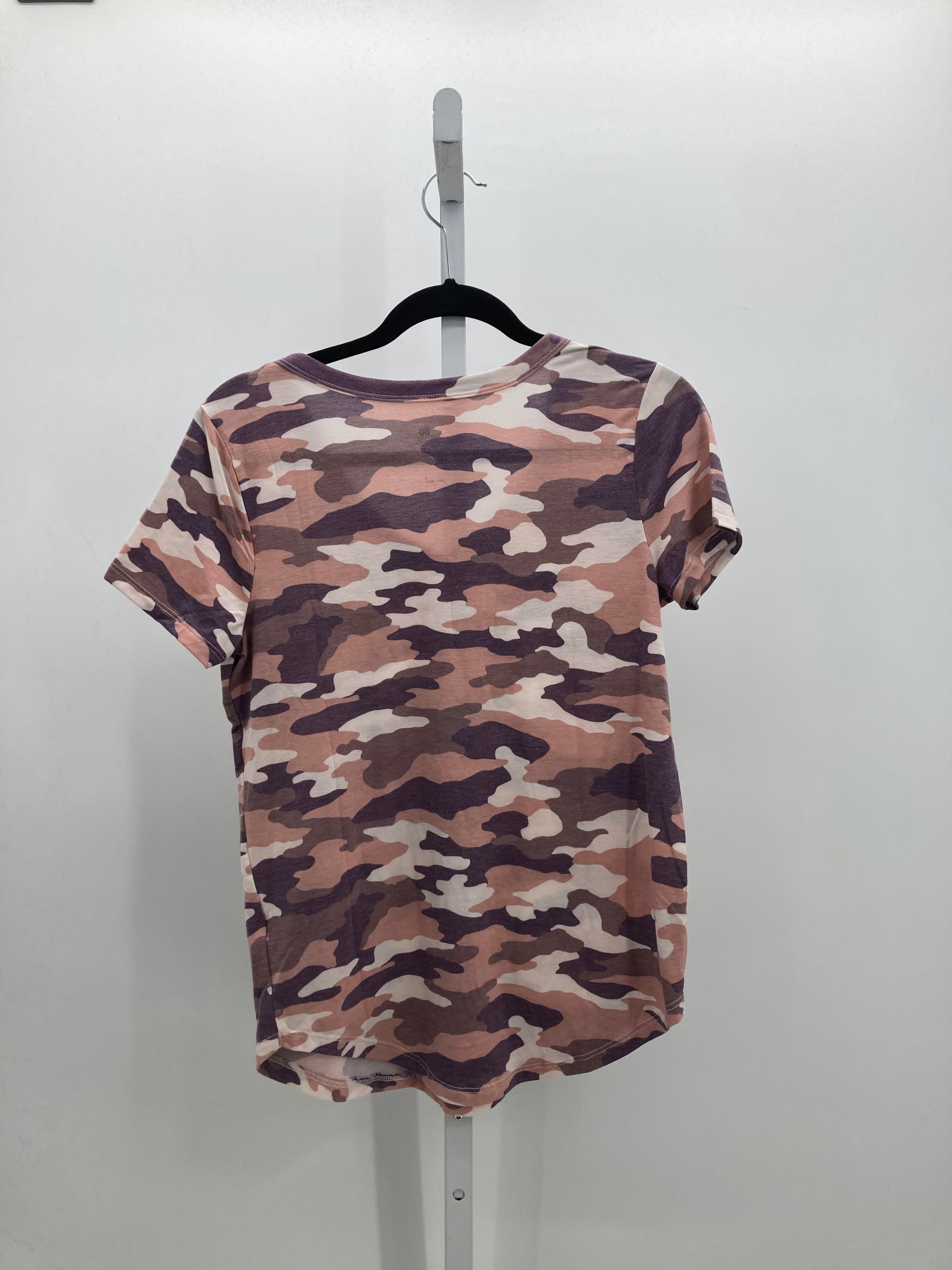 SO Size Small Juniors Short Sleeve Shirt
