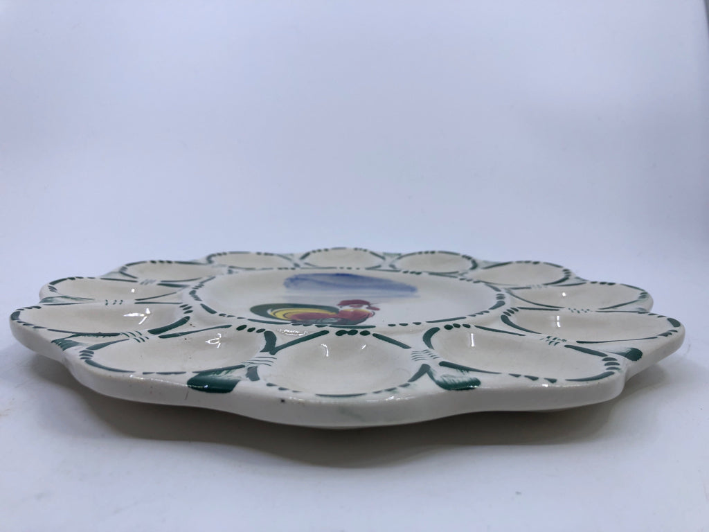 VTG GREEN AND CREAM ROOSTER PATTERN DEVILED EGG SERVING.