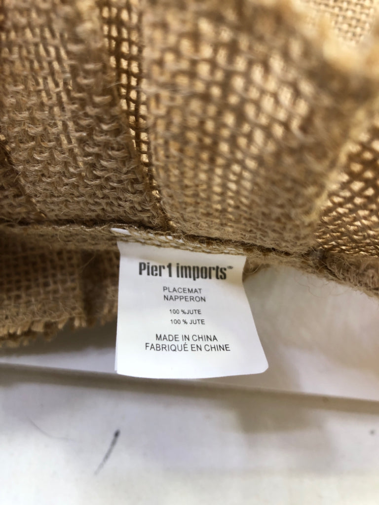 6PC CIRCULAR BURLAP PLACEMATS.