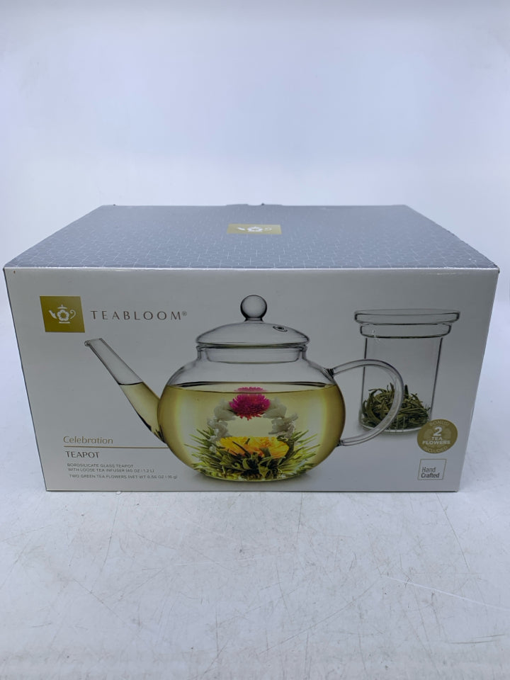 NIB TEA BLOOM CELEBRATION GLASS TEAPOT W/ LOOSE TEA INFUSER 40 OZ.