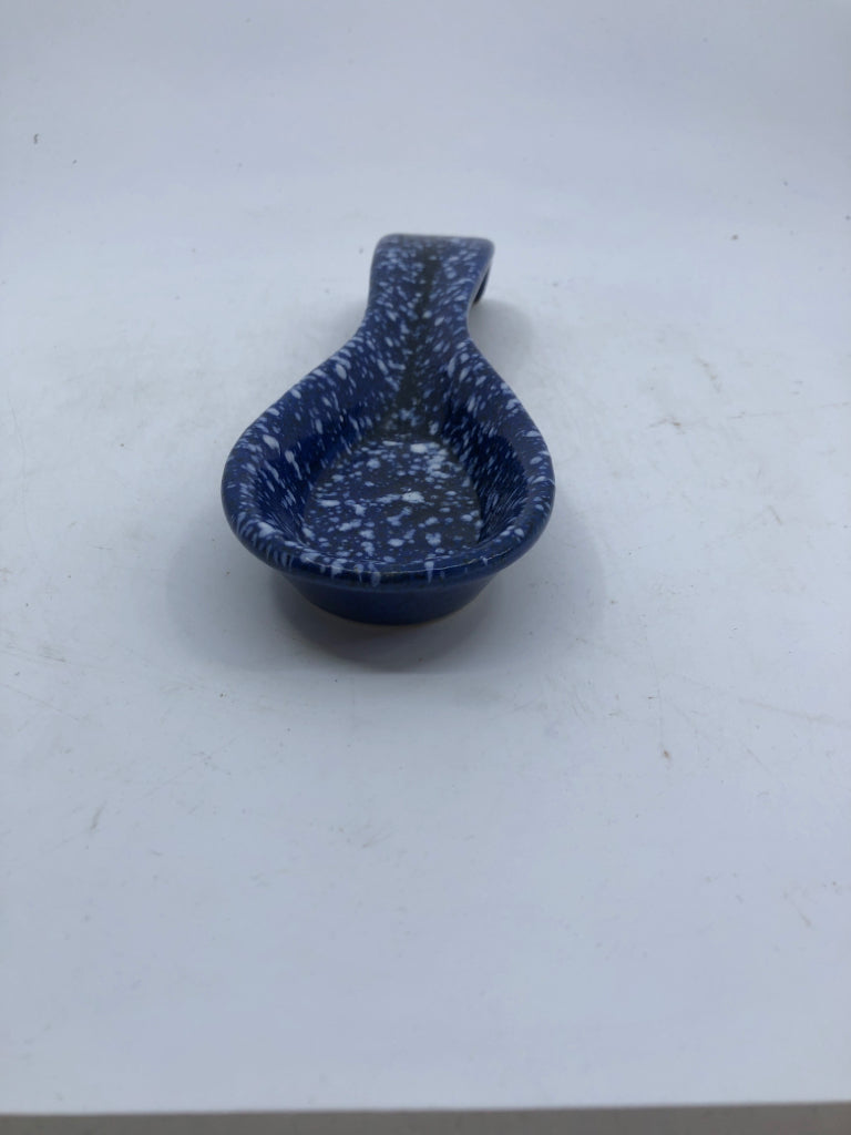 DARK BLUE SPONGE SPOON REST.