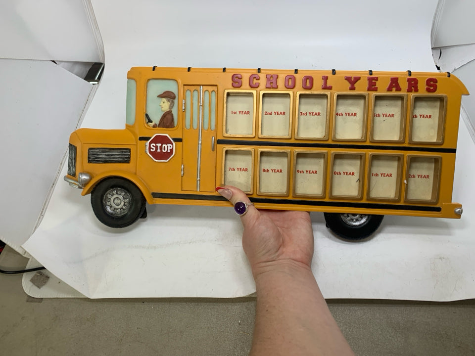 RESIN SCHOOL BUS GRADE SLOT PHOTO FRAME.