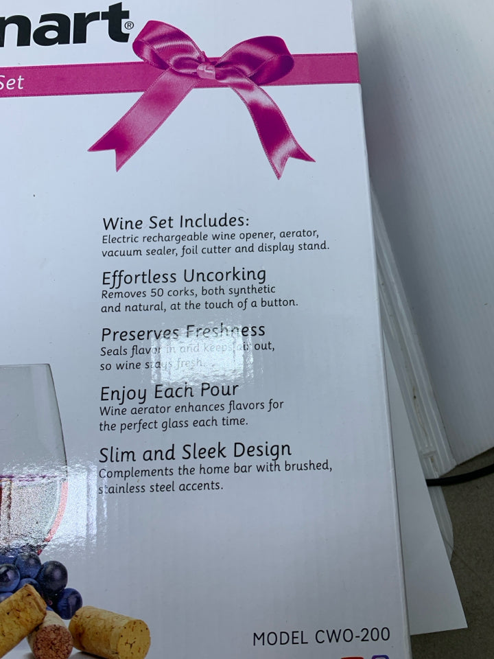 NIB PURPLE WINE SET 6 PC.