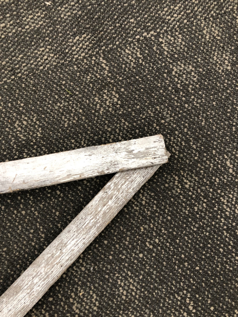 RUSTIC WOODEN STAR.