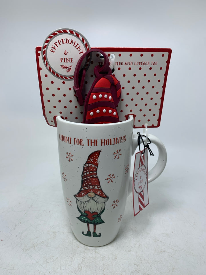 NWT GNOME FOR THE HOLIDAYS MUG W/ LUGGAGE TAG.