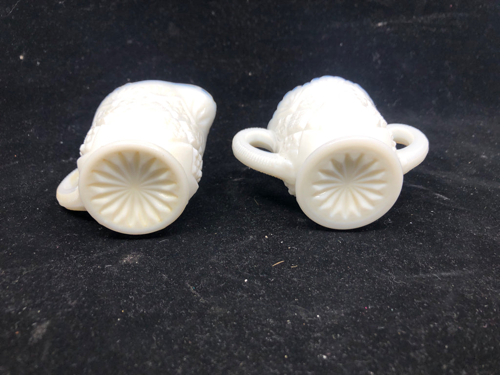 VTG SAWTOOTH EDGE MINI MILK GLASS SUGAR AND CREAMER.