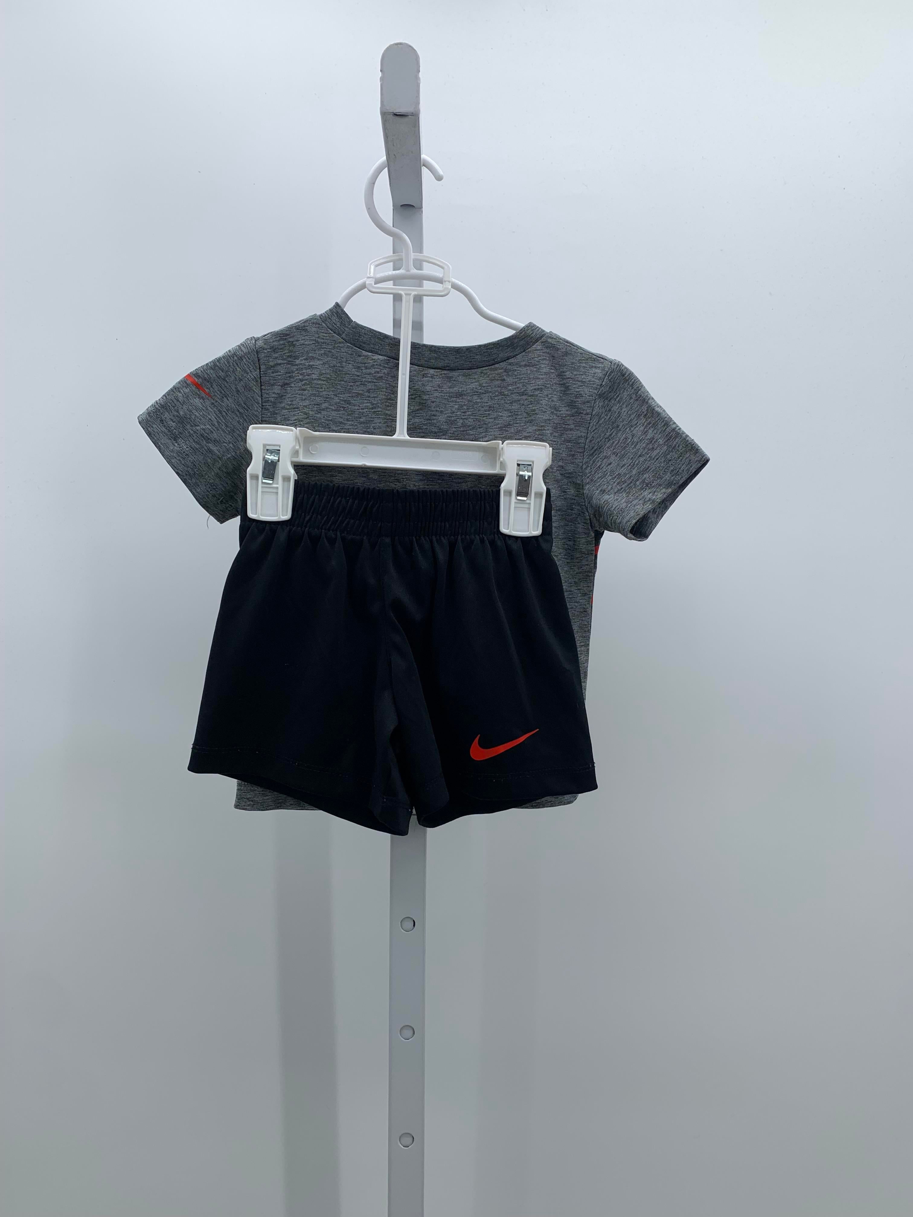 ACTIVE SHIRT AND SHORTS
