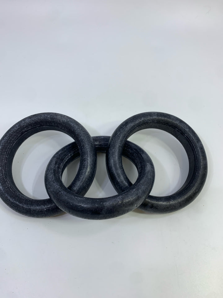 3-CHAIN STONE CHAIN LINK DESK DECOR.