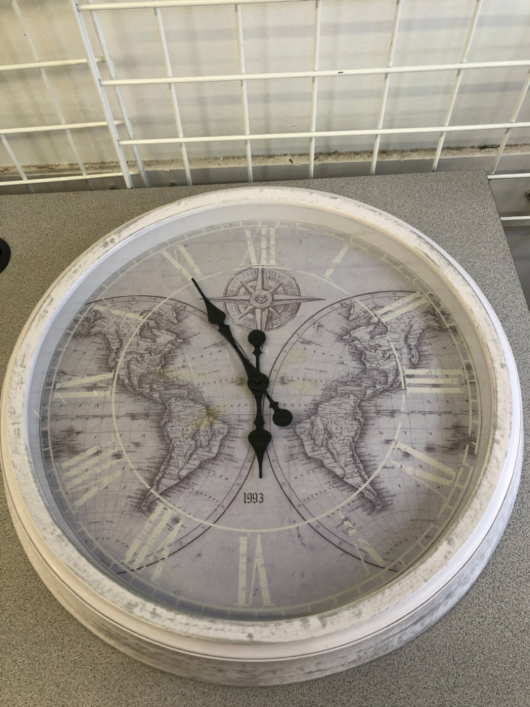 WORLD WALL CLOCK W WHITE FRAME.