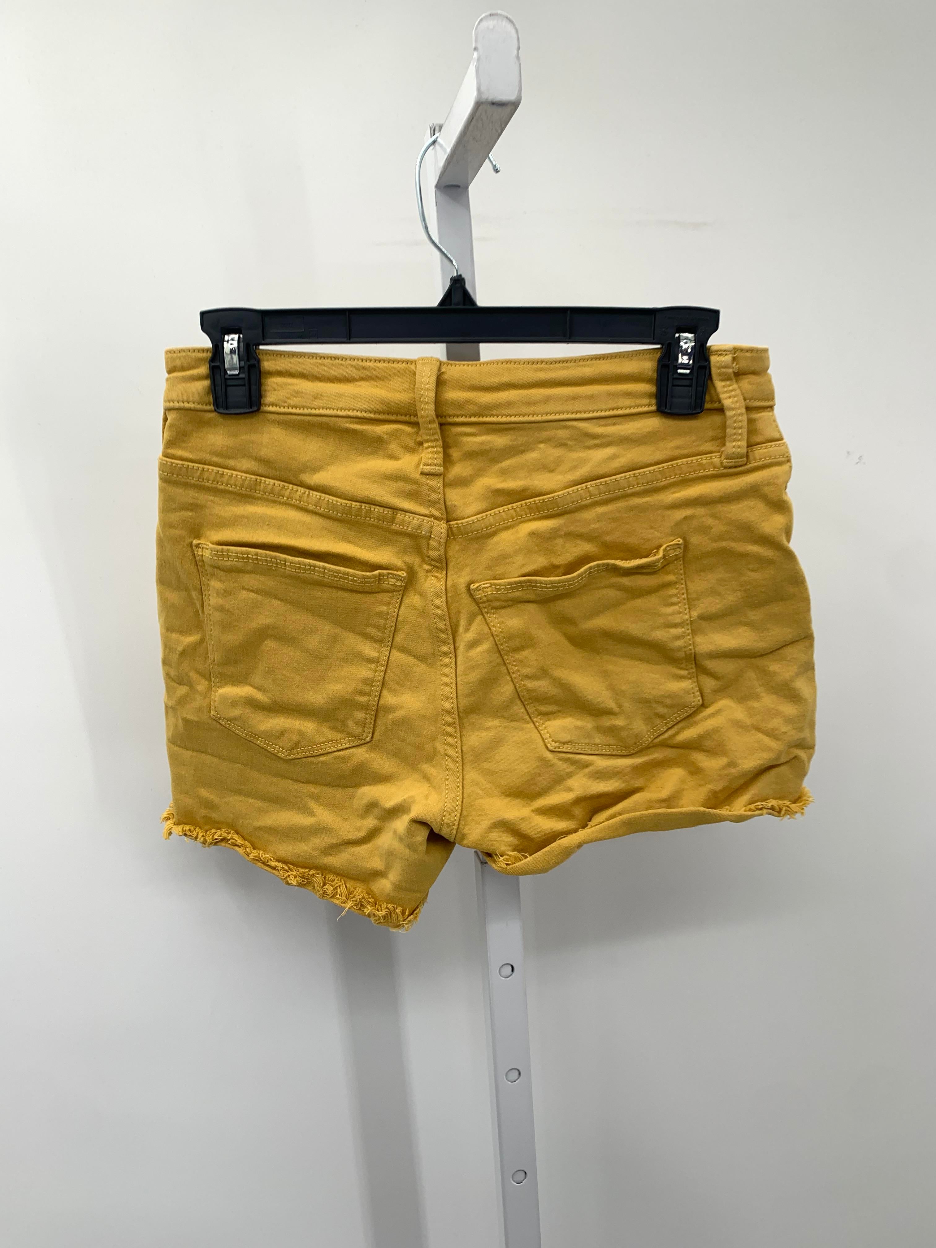Universal Thread Size 2 Misses Shorts