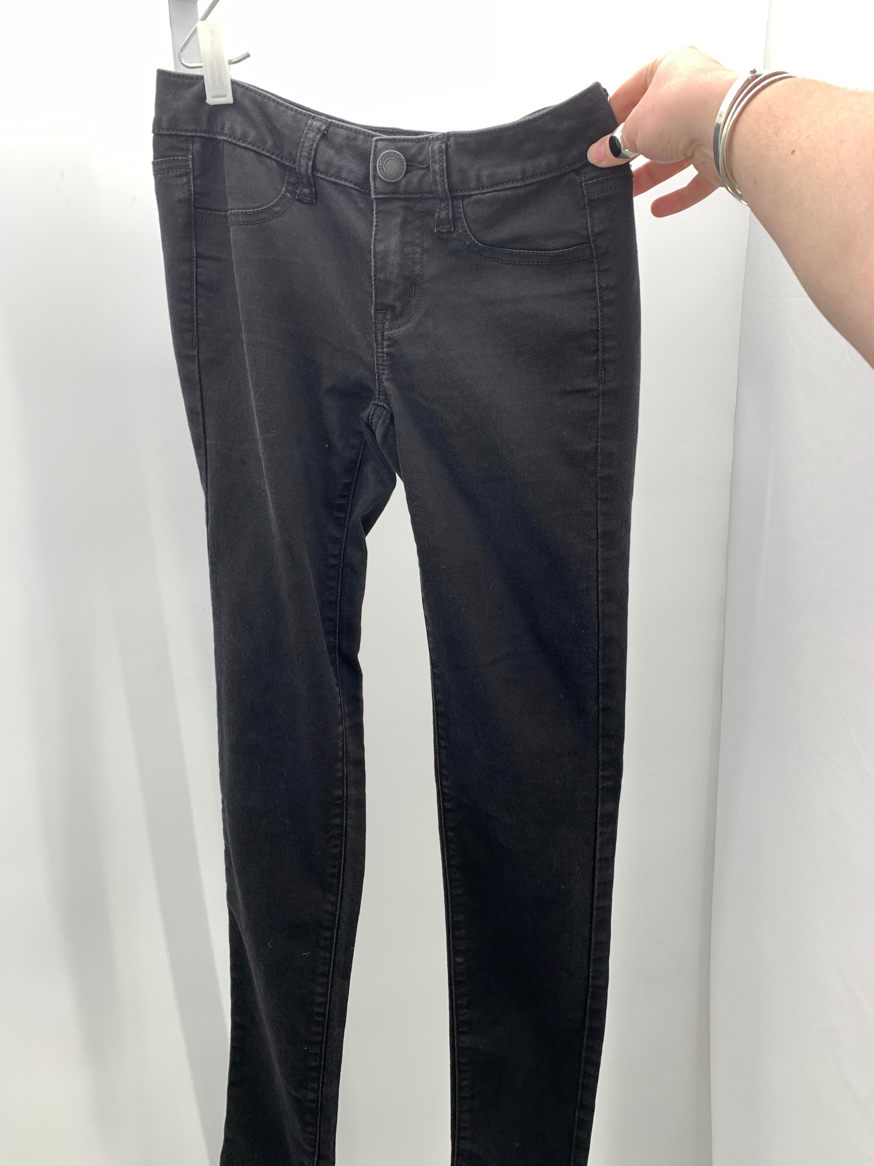 American Eagle Size 2 Juniors Jeans
