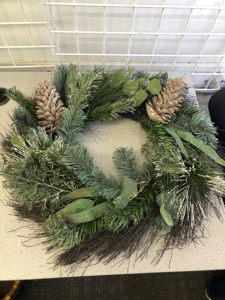 PINECONE W/BLUEBERRIES, GLITTER WREATH.