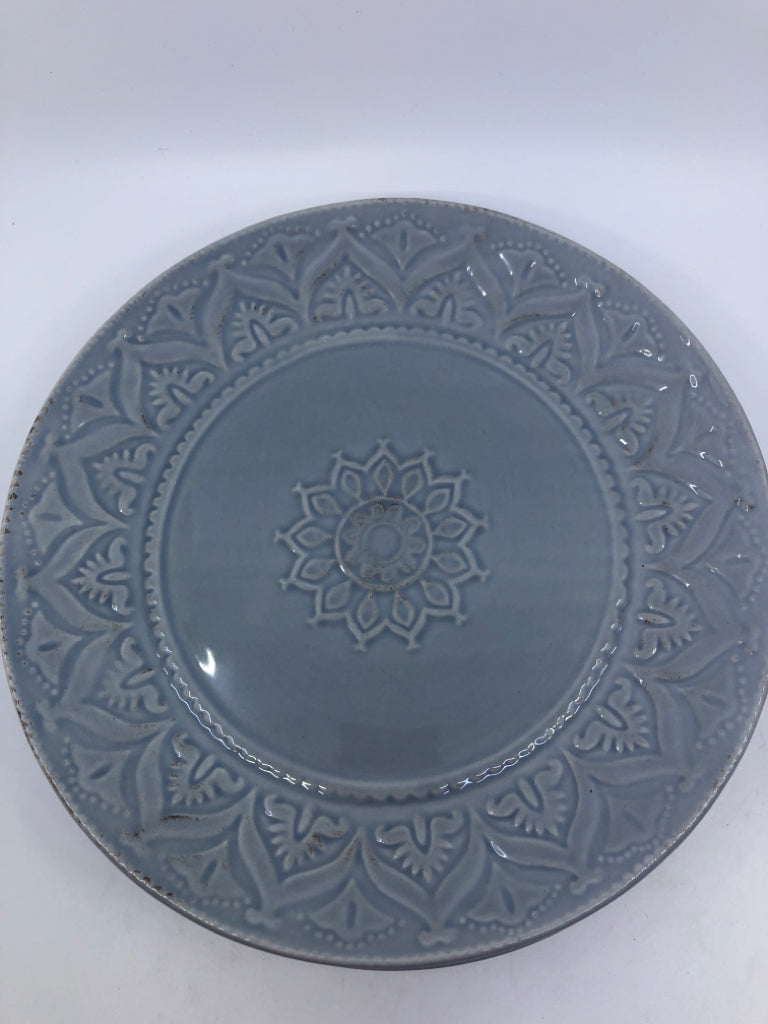 4 LIGHT BLUE EMBOSSED DINNER PLATES.