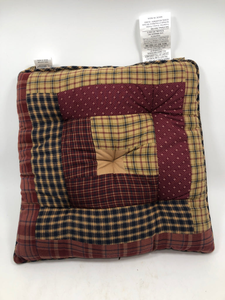 6PC PRIMITIVE AMERICANA SEAT CUSHIONS.