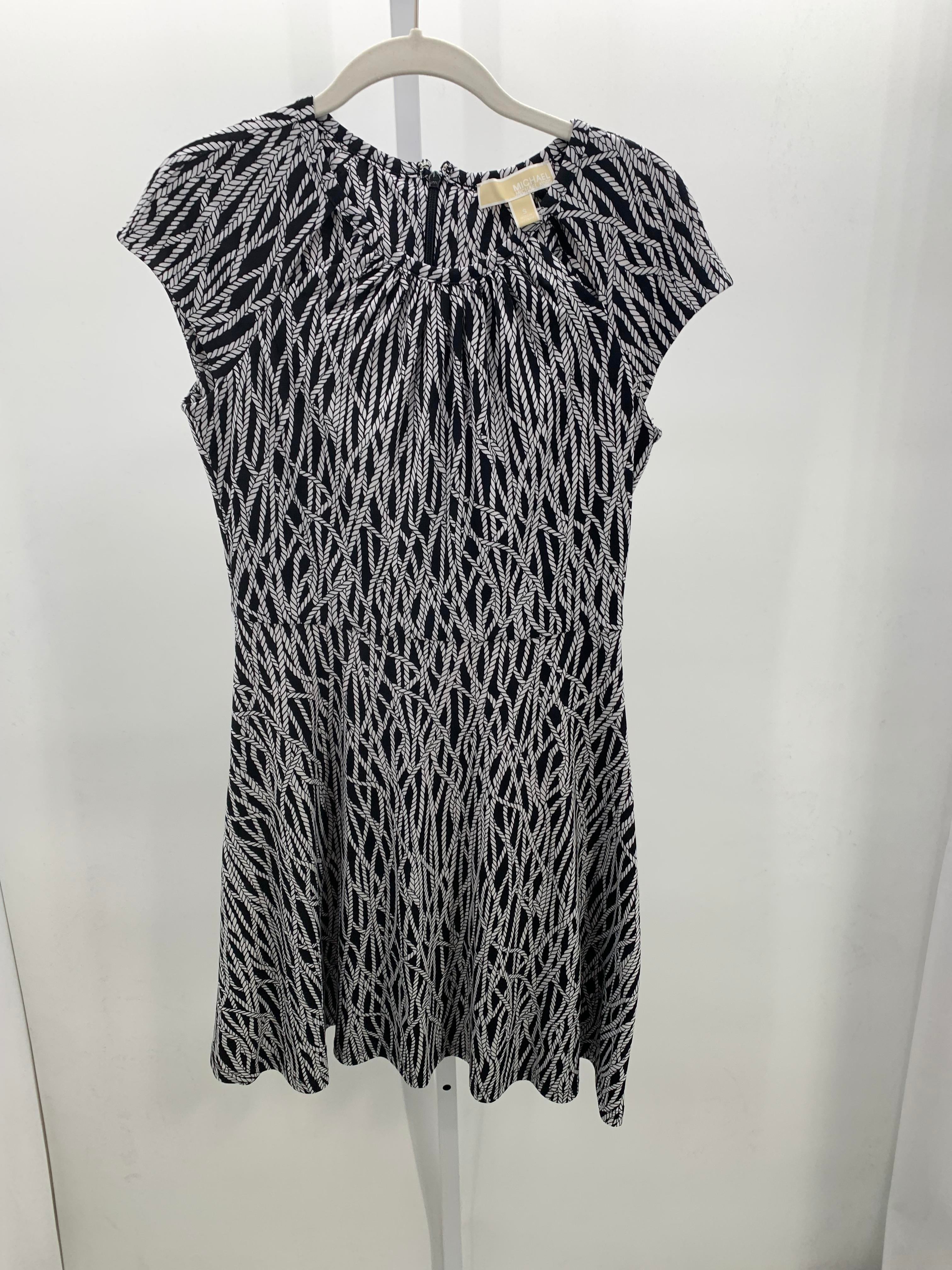 Michael Kors Size Small Misses Short Sleeve Dress