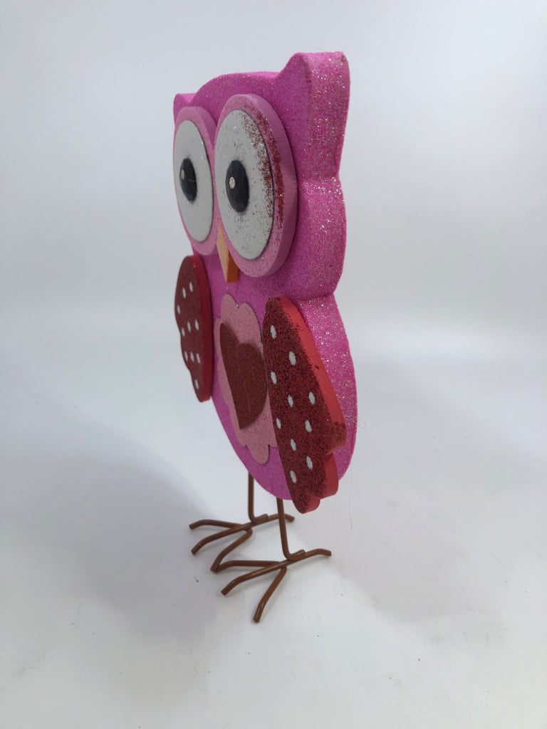 GLITTER VALENTINE DECORATIVE OWL.