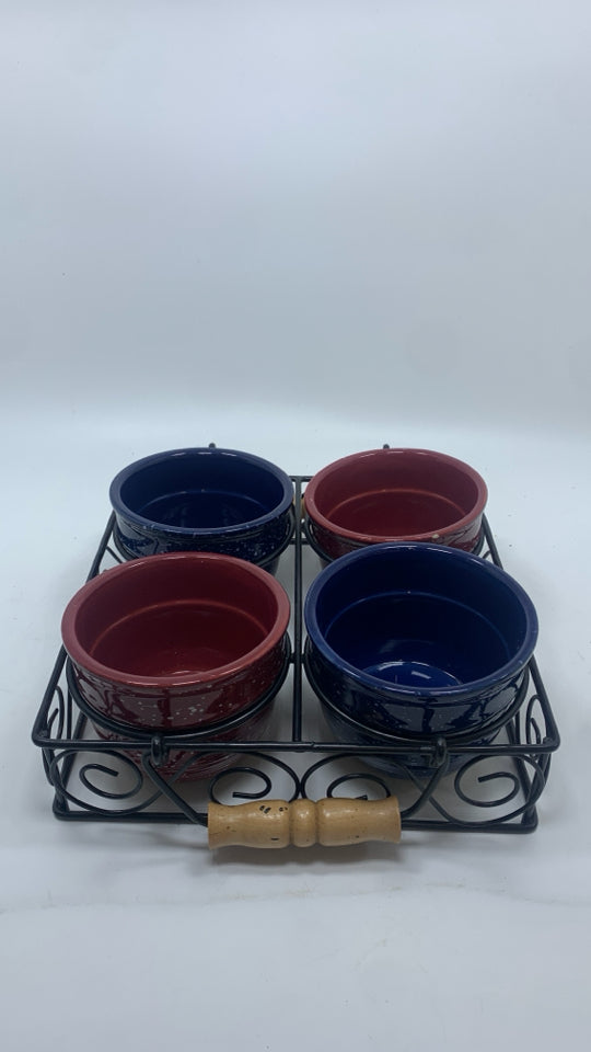 5PC SPECKLED CERAMIC RAMEKINS IN METAL CADDY.