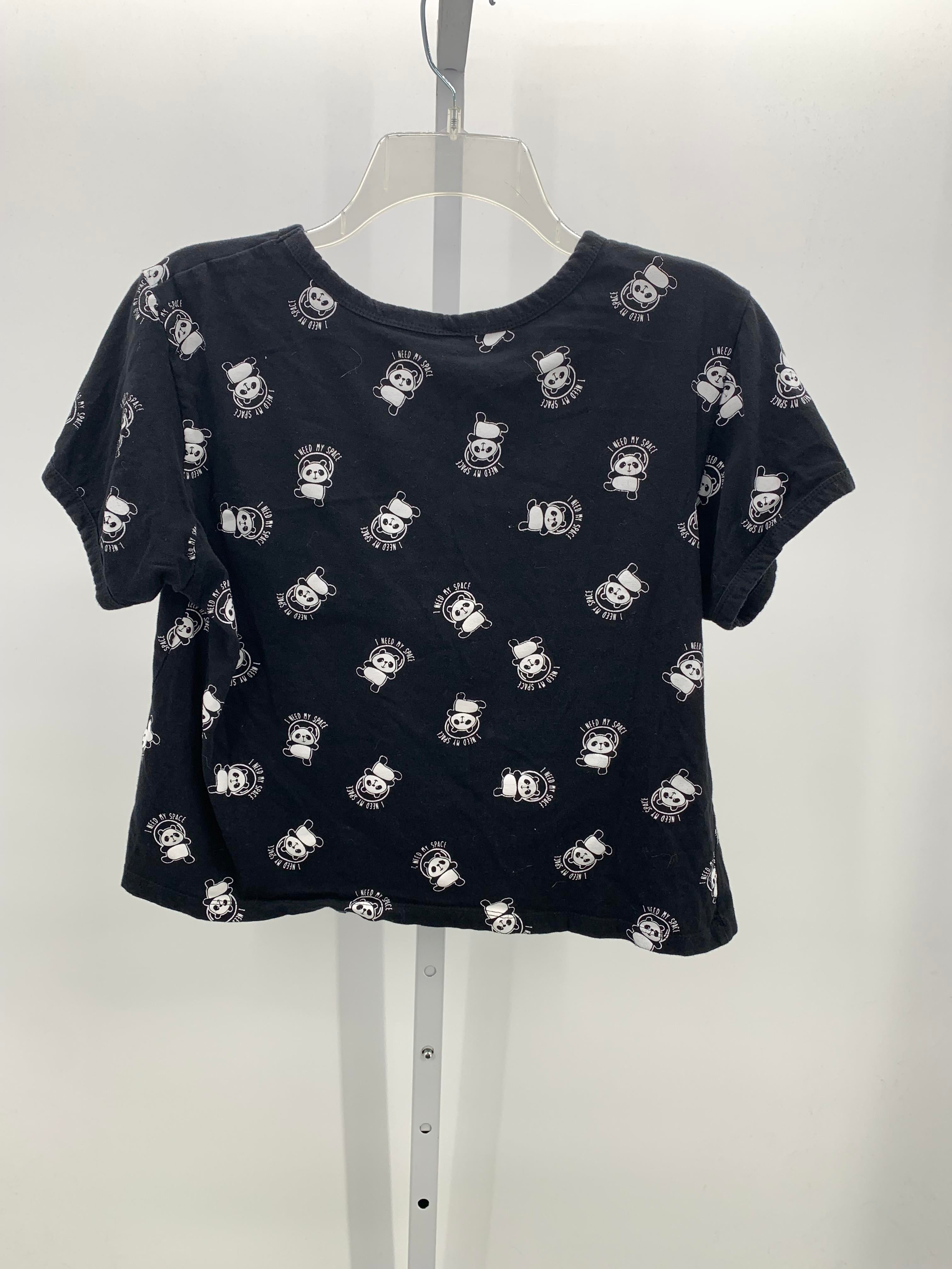 Size Extra Large Juniors Short Sleeve Shirt