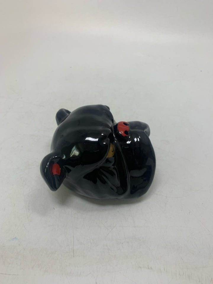 VTG BULLDOG REDWARE ASHTRAY.