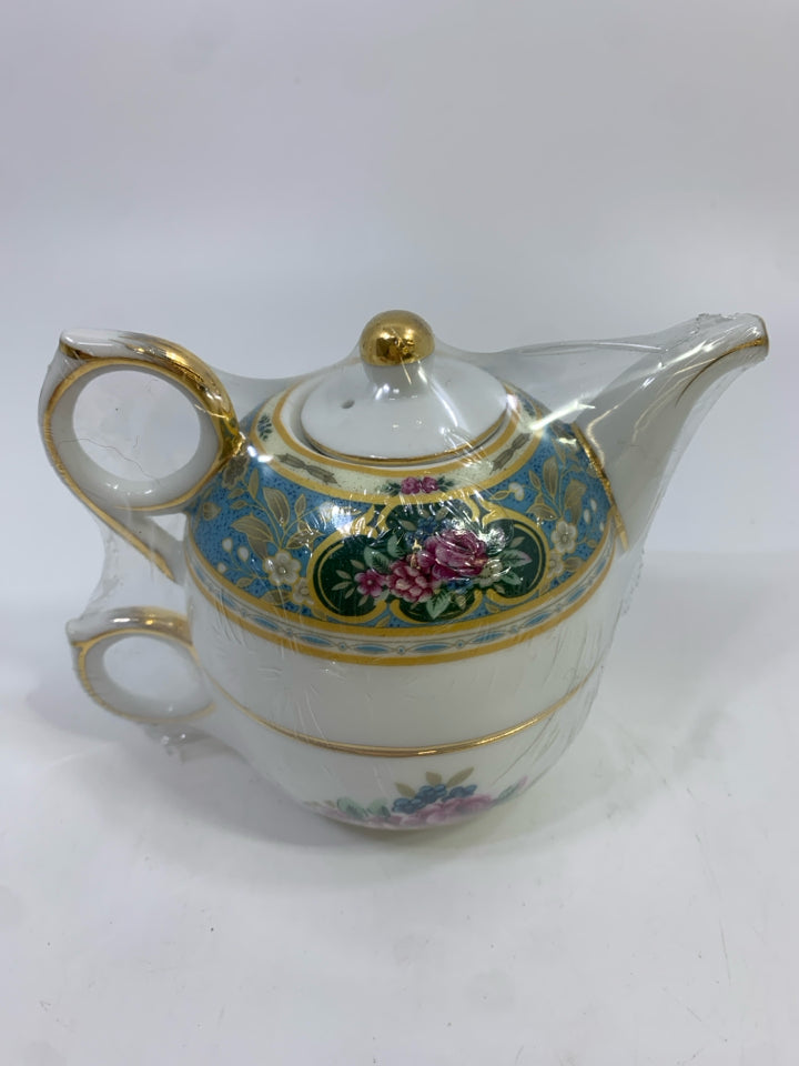 NIP TEA FOR ONE- POT + CUP.