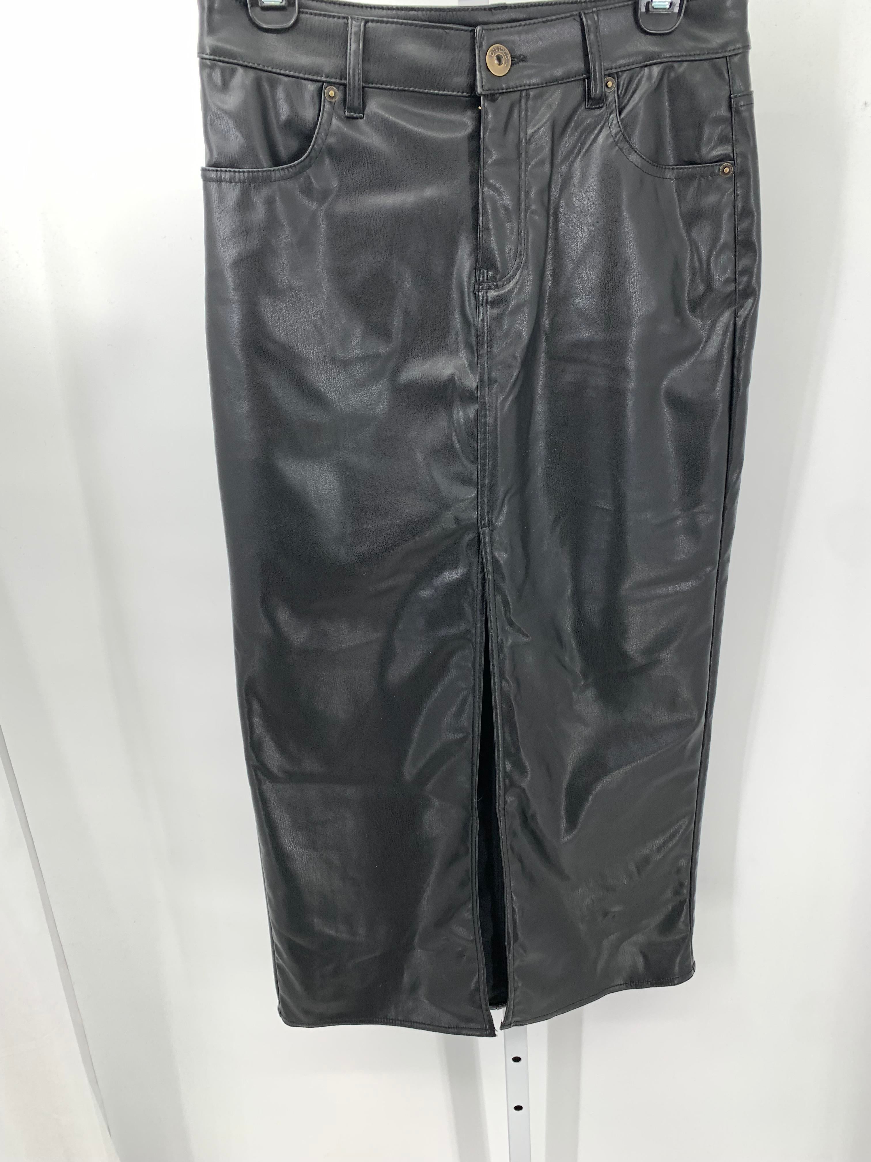 Divided Size 4 Juniors Skirt