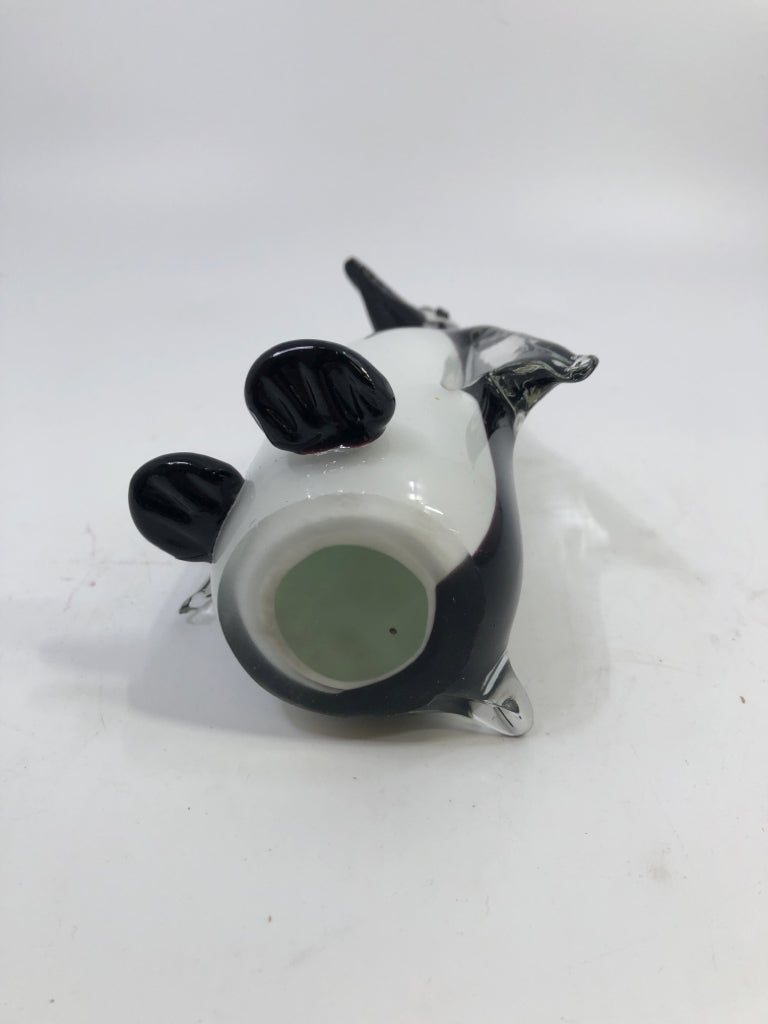 BLOWN BLACK & WHITE GLASS PENGUIN.
