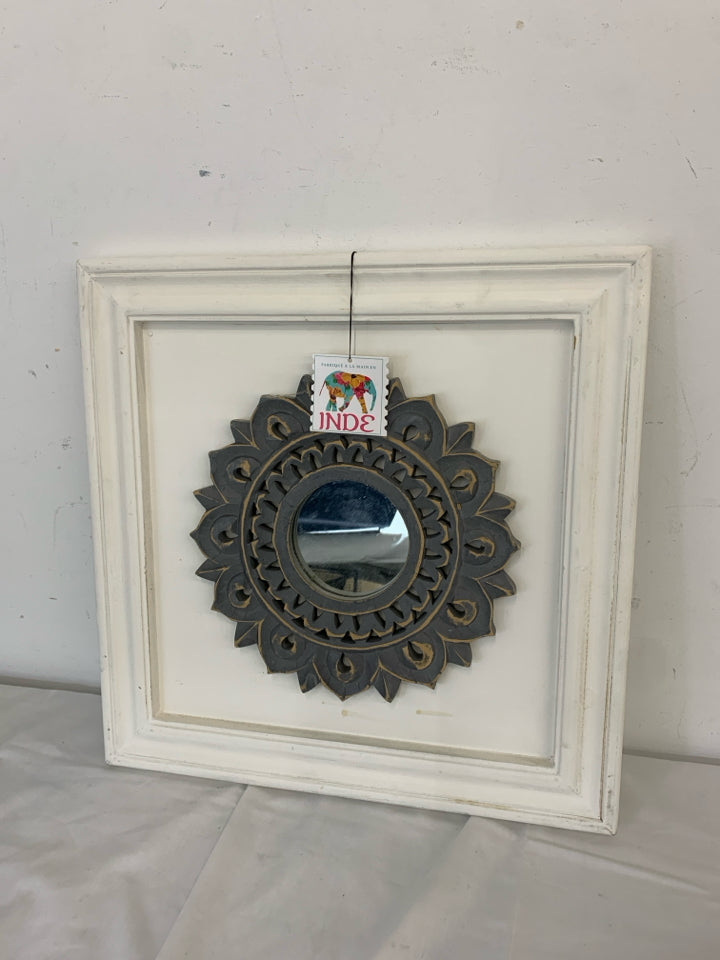 WOOD WALL ART W/ GREY MIRROR FLOWER DESIGN- WHITE BORDER.