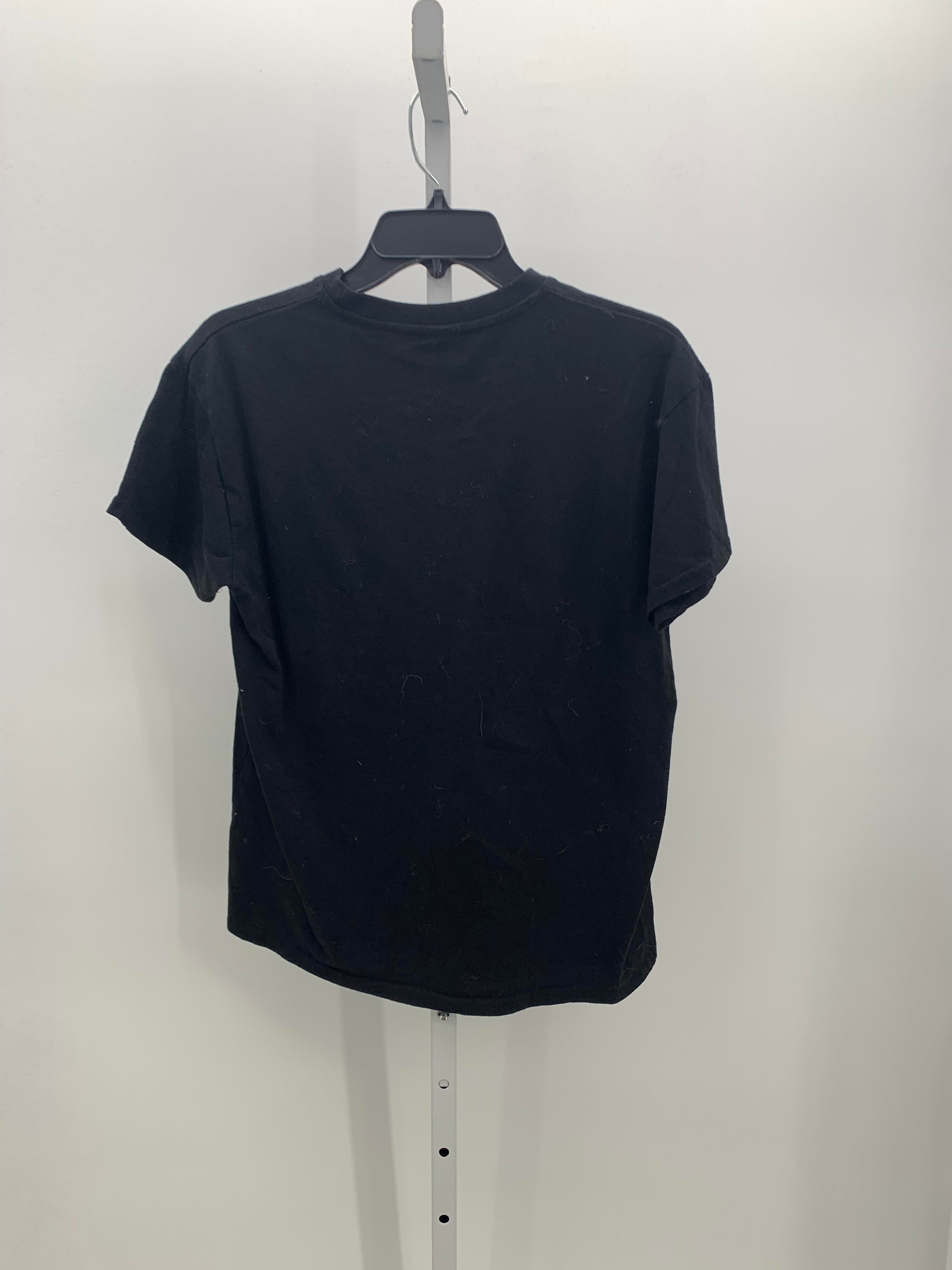 Size Medium Juniors Short Sleeve Shirt