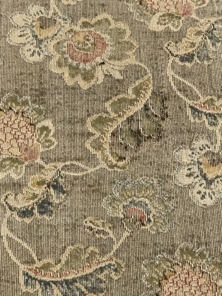 GRAY FLORAL RUNNER RUG.
