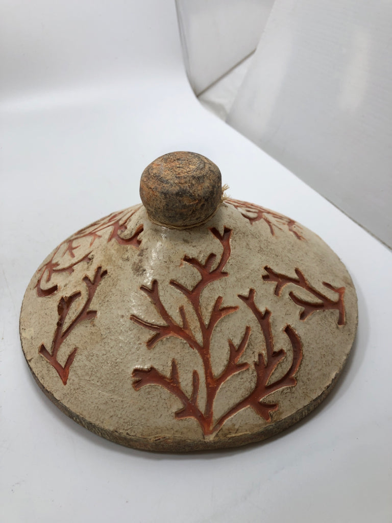 CORAL PRESSED STONEWARE CANISTER.