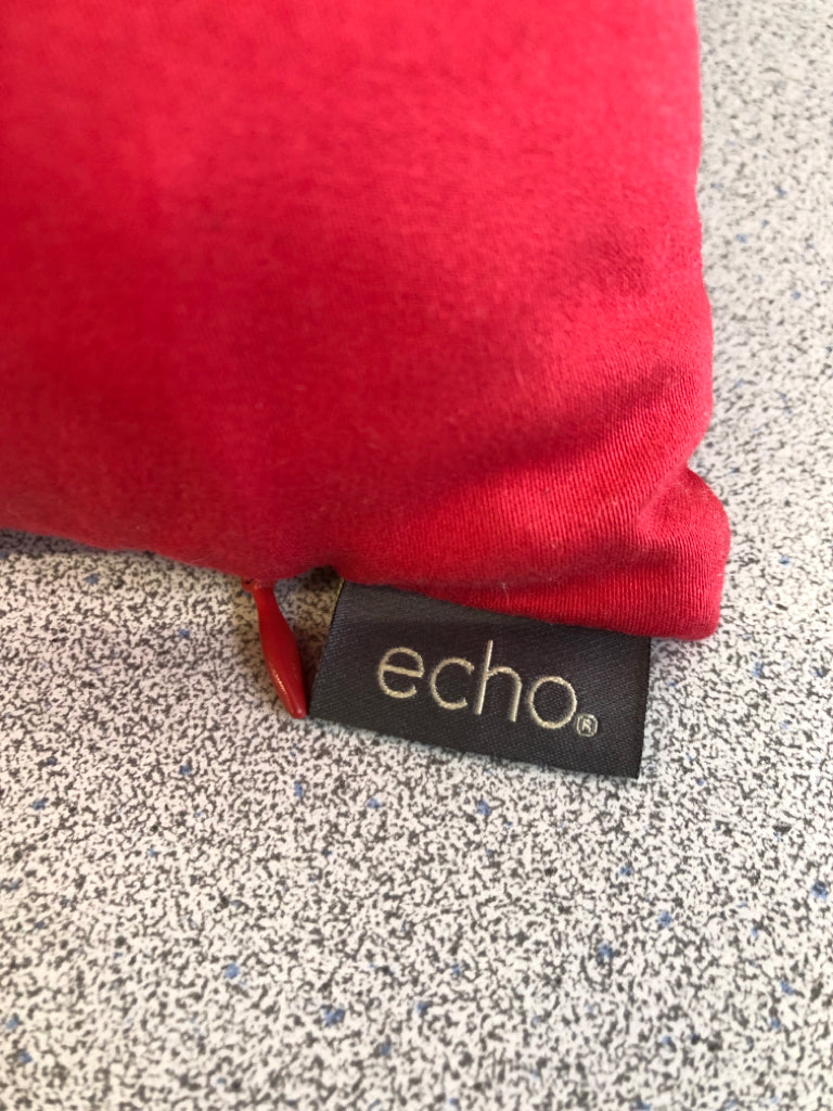 RED BEADED ACCENT PILLOW ECHO.
