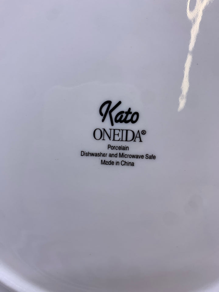 24 PC WHITE ONEIDA DISH SET.