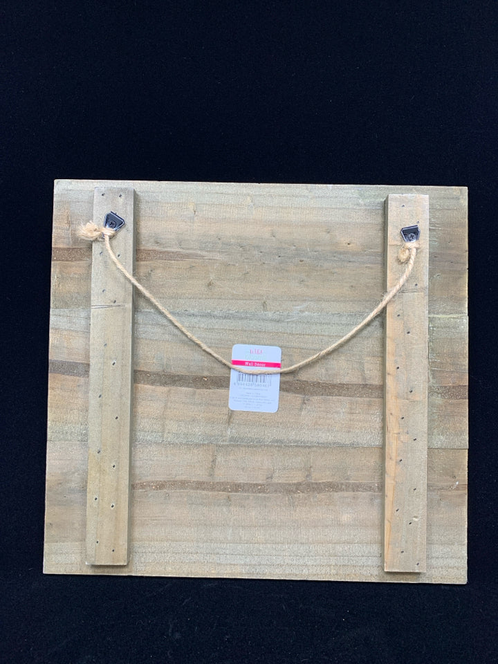 HOME SWEET HOME WOOD WALL HANGING.