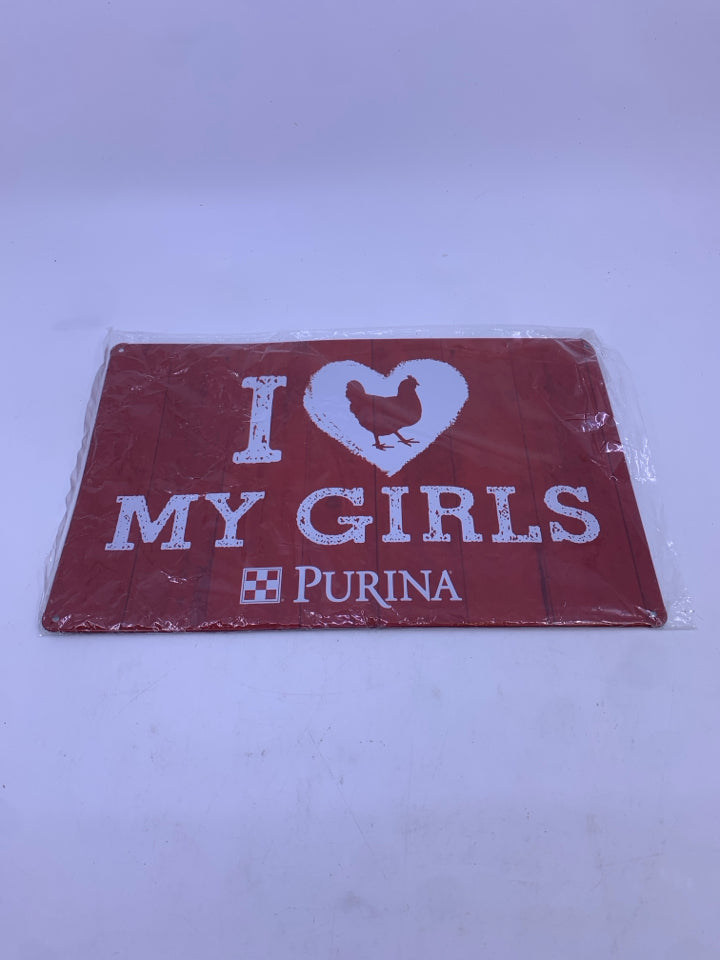 RED METAL CHICKEN SIGN "I LOVE MY GIRLS".