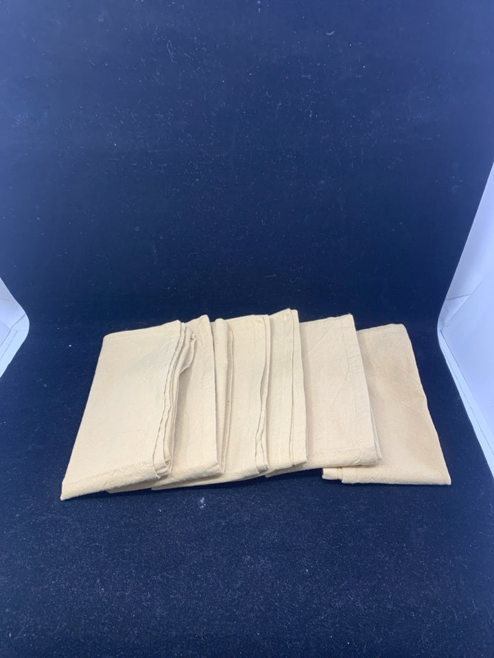 6 TAN NAPKINS