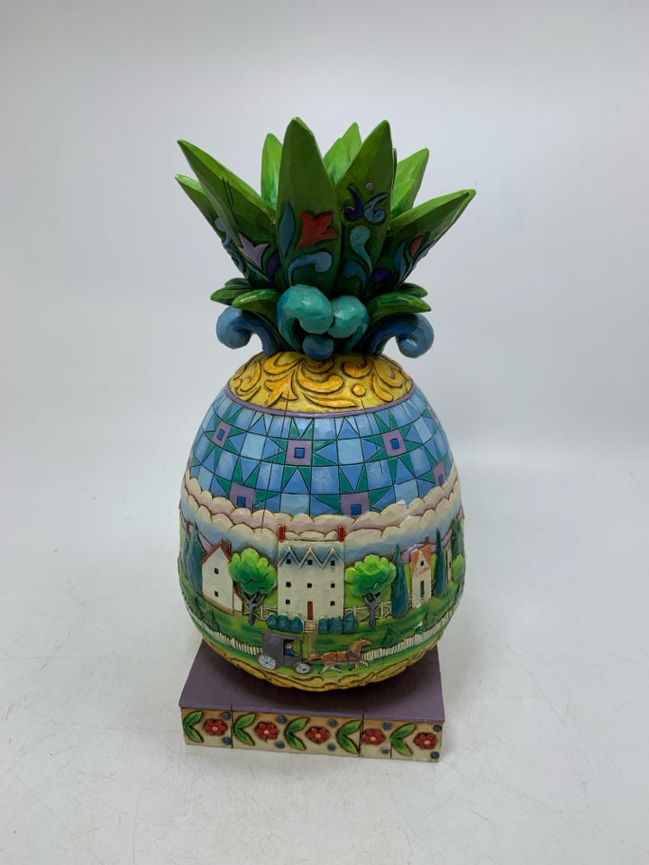 RESIN PINEAPPLE "WELCOME ALL".