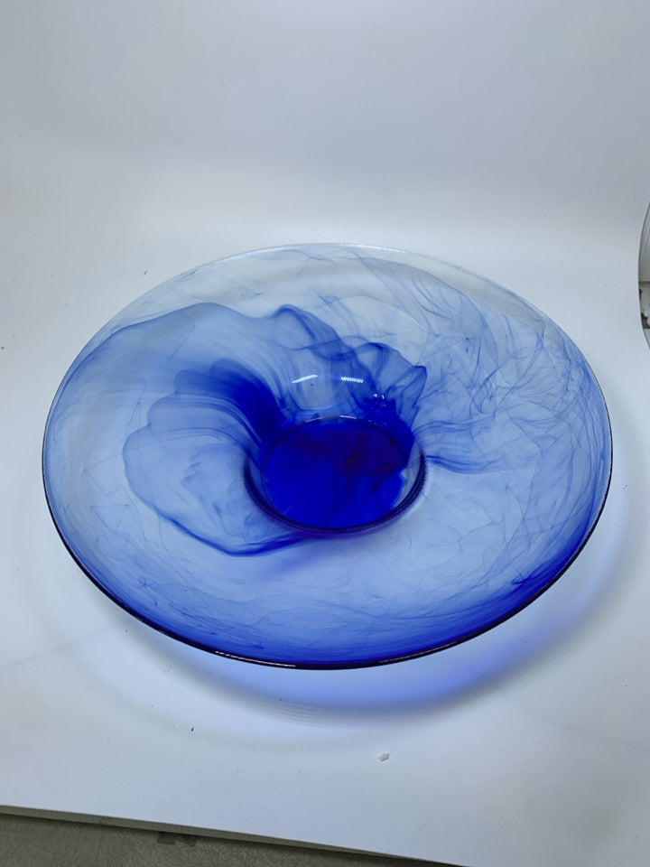 SHALLOW LARGE GLASS BOWL W/ COBALT BLUE SWIRLS.