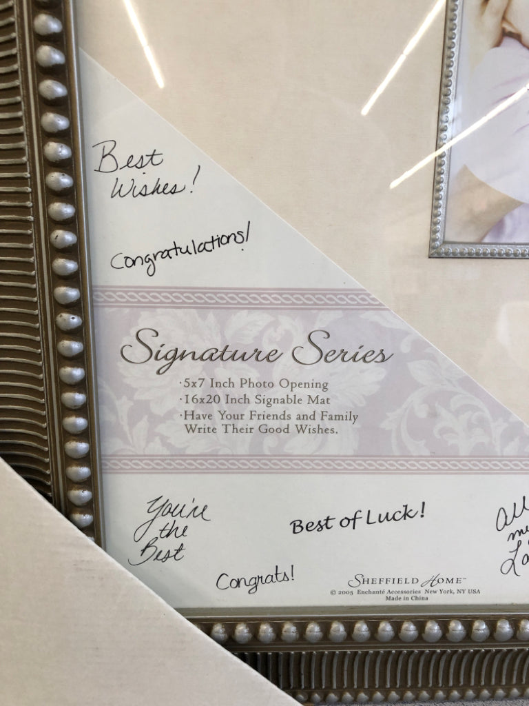 SIGNATURE SERIES SIGNABLE PHOTO FRAME.