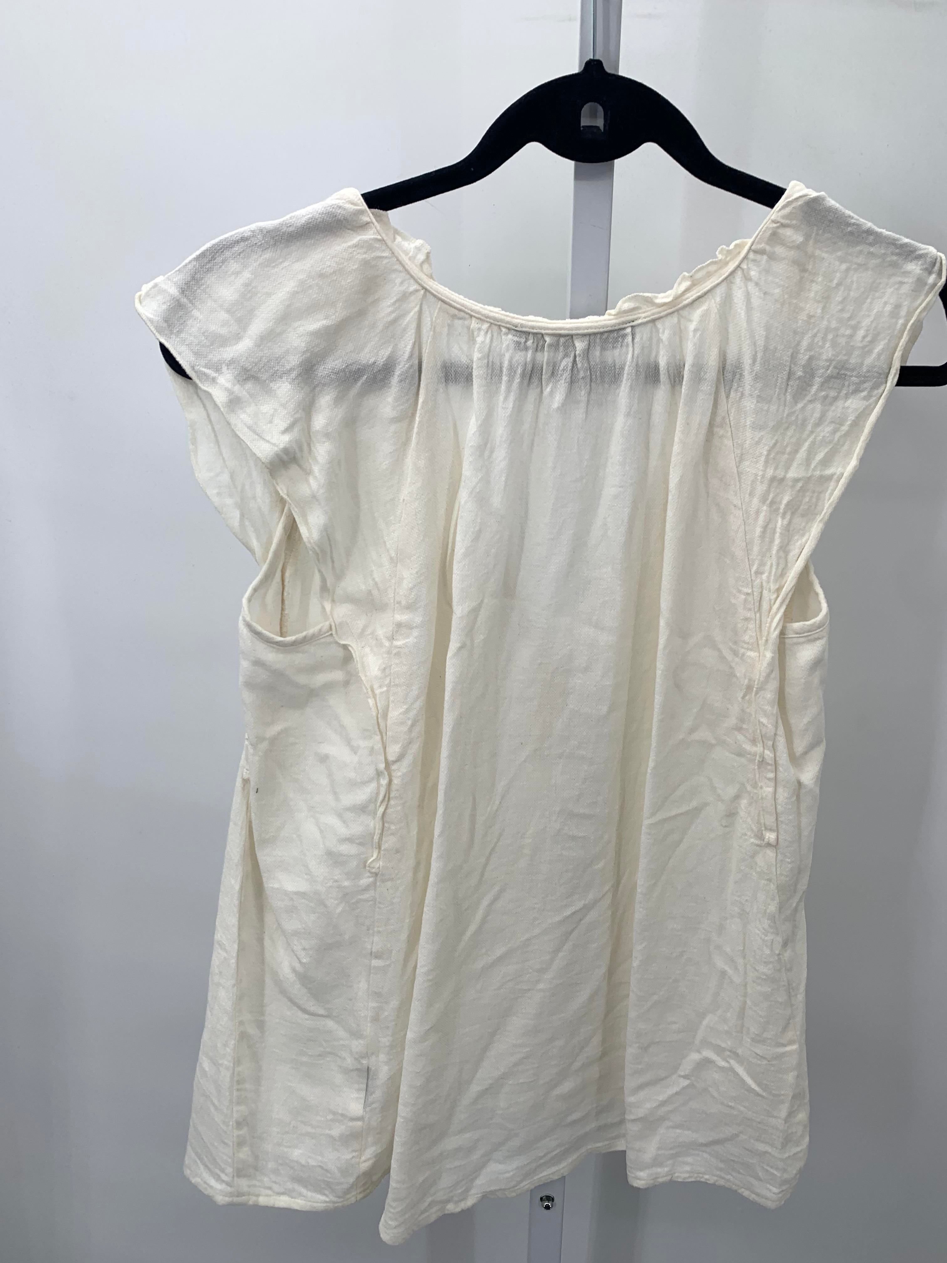 Harve Benard Size Large Misses Short Sleeve Shirt