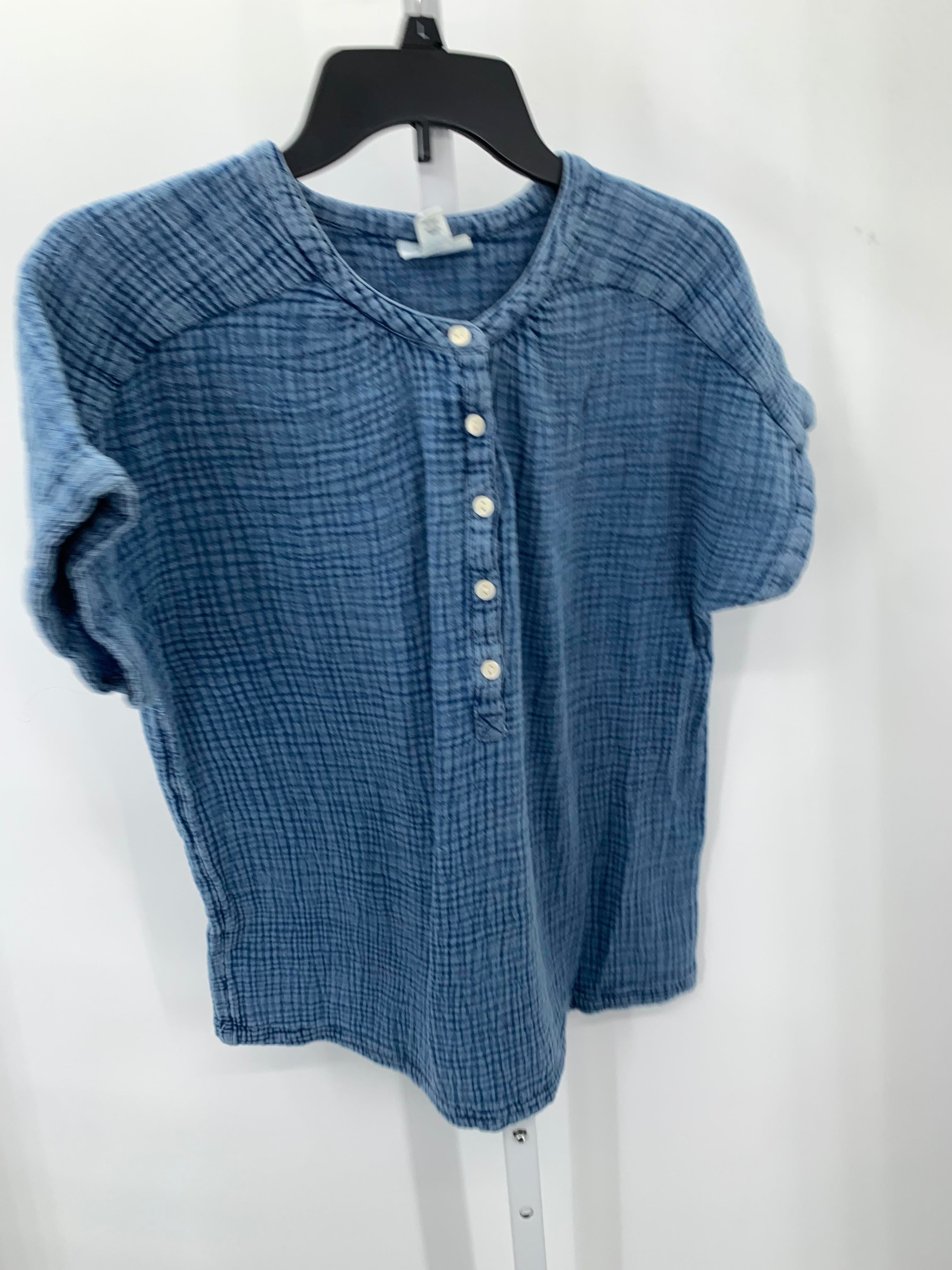 A.N.A. Size Medium Misses Short Sleeve Shirt