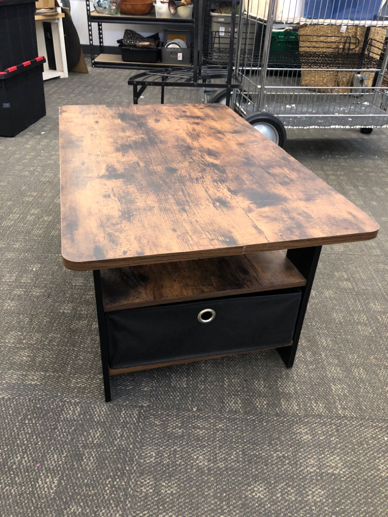 DARK WOOD COFFEE TABLE W/SIDE STORAGE.