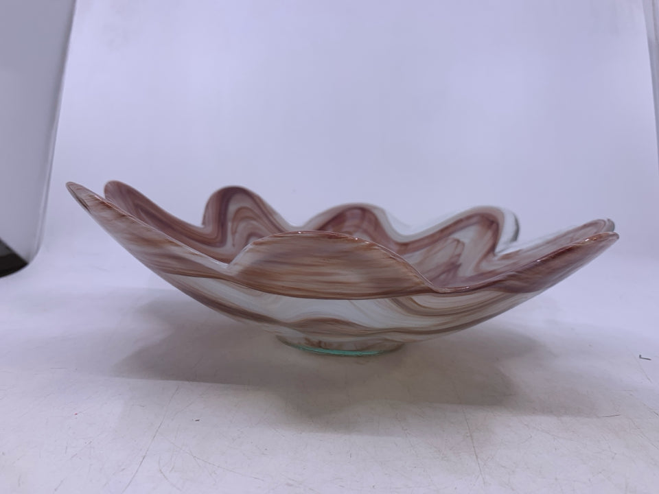 GLASS FLOWER SHAPED W/ BOWL W/ RED MARBLE LOOK.