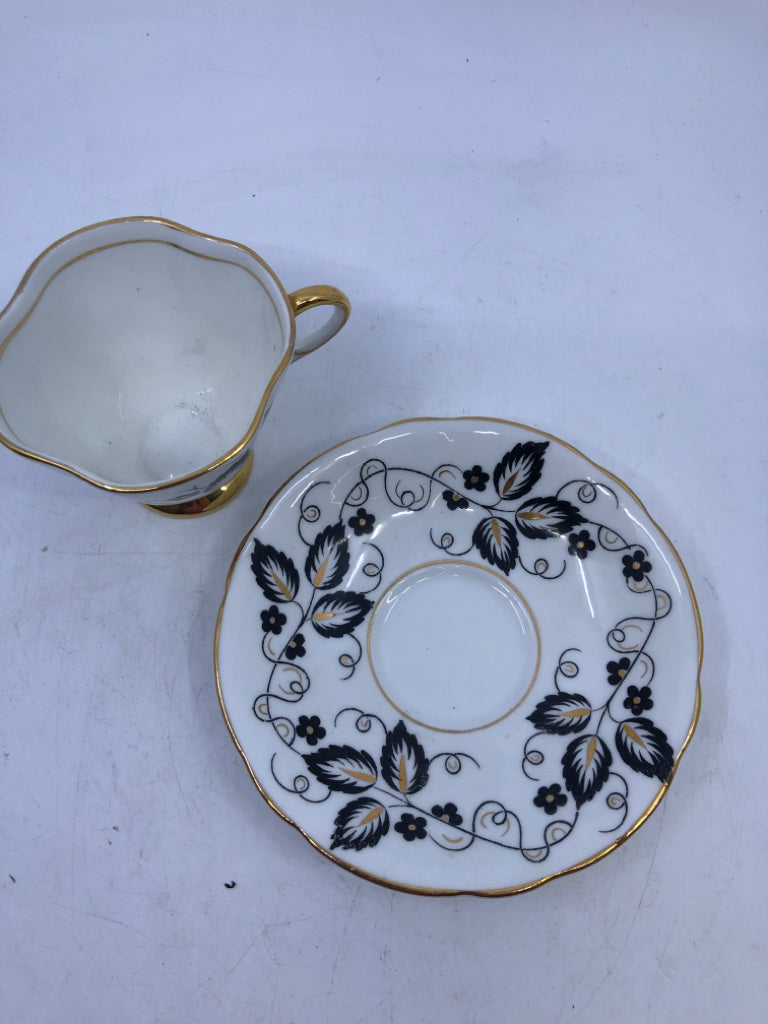 BLACK/GOLD LEAVES TEACUP/SAUCER CLARENCE.