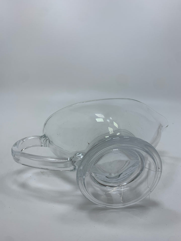 CLEAR GLASS GRAVY BOAT.