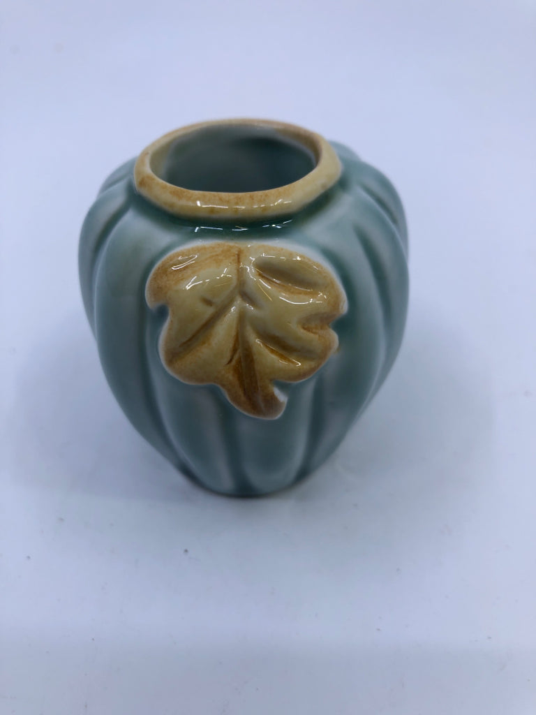 TEAL PUMPKIN TAPER CANDLE HOLDER.