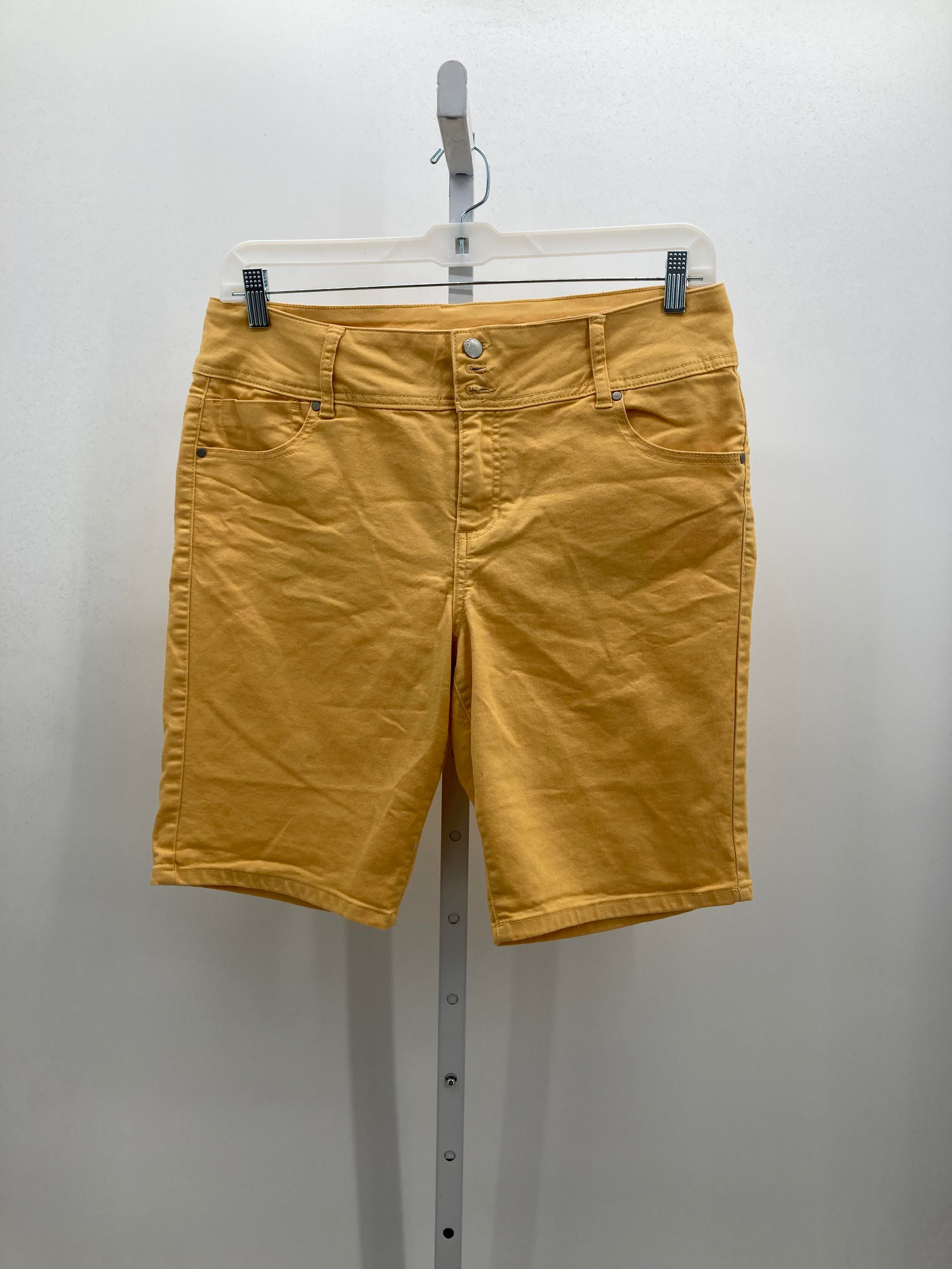 d. jeans Size 16 Misses Shorts