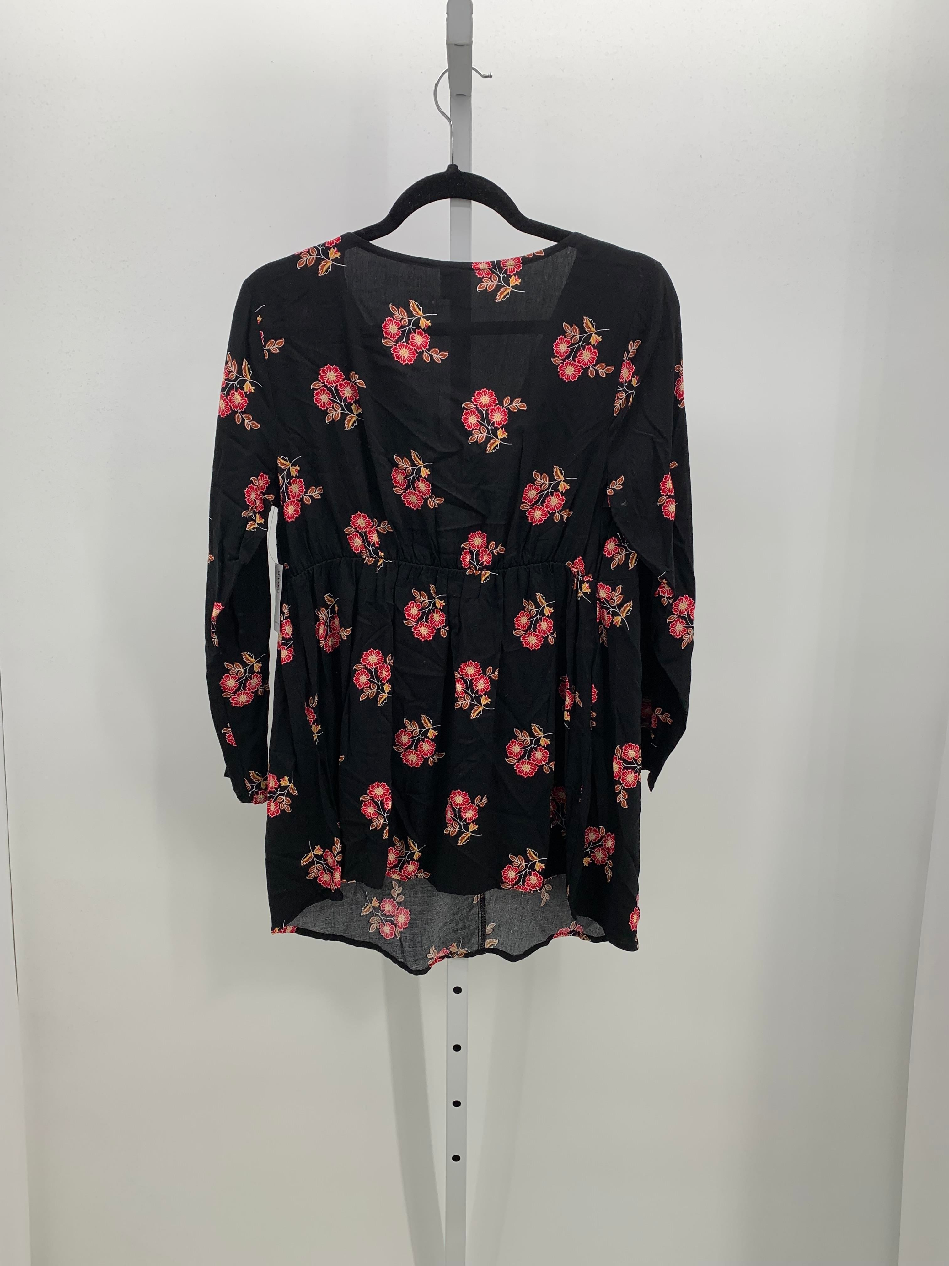 Old Navy Black Size Medium Maternity Long Sleeve Shirt