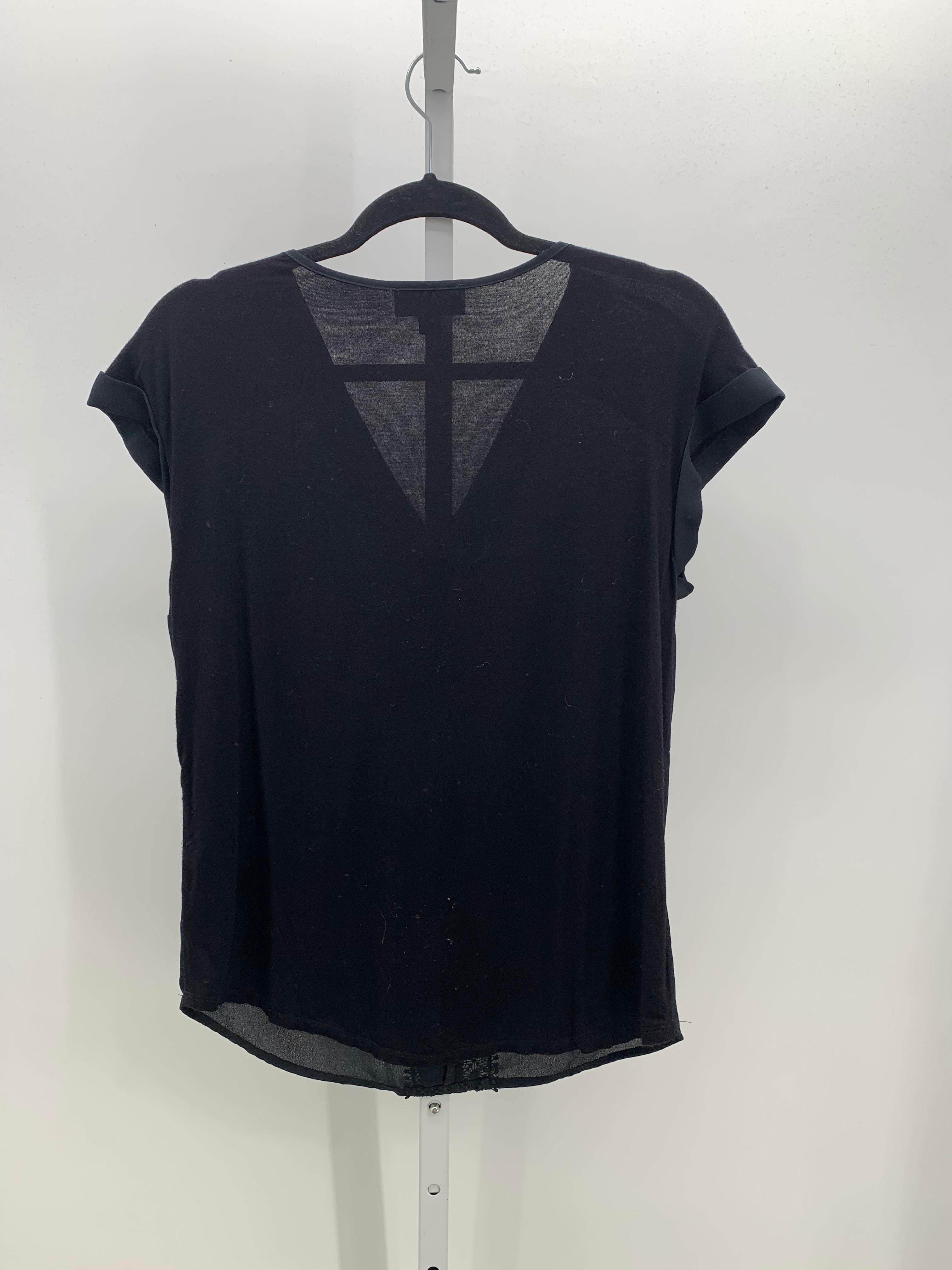 Size Small Misses Short Sleeve Shirt