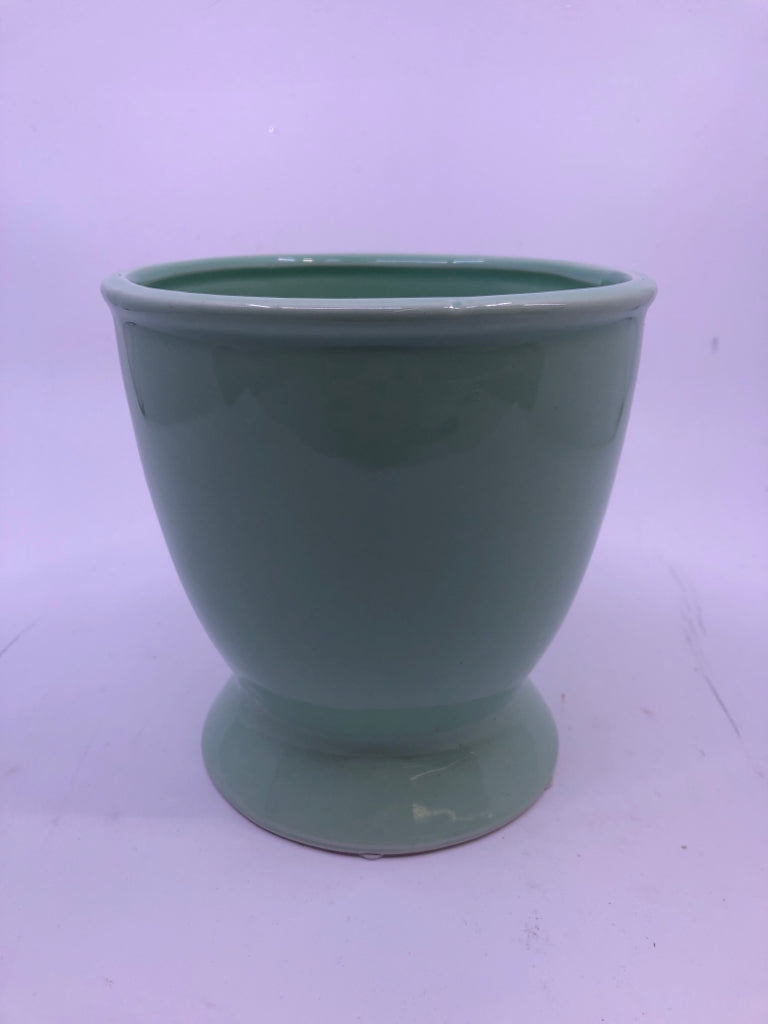 "ALWAYS IN OUR HEARTS" LIGHT GREEN SHORT PEDESTAL VASE.