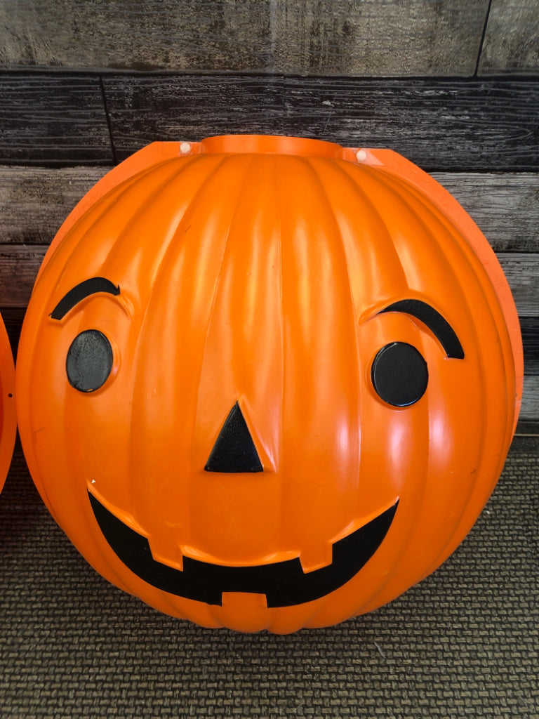 2PC JACK O LANTERN LAMP POST COVER.